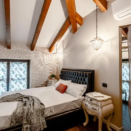 Stayeasy Meucci - 2-level With Garden And Box Daire