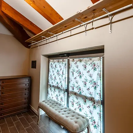 Stayeasy Meucci - 2-level With Garden And Box דירה